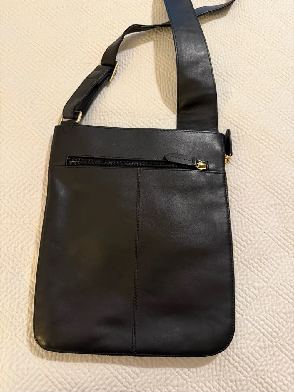 Radley London Crossbody Messenger Bag - Sleek Everyday Carry